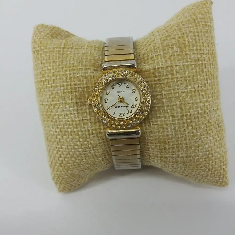 Vintage Milan Womens Gold Tone Stretch Bracelet Wristwatch with Rhinestones
